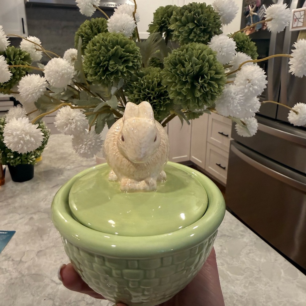 Easter rabbit candy dish with lid - Picture 2 of 6